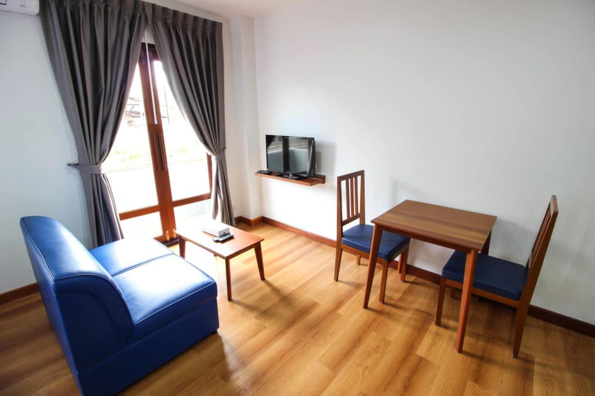 Tai-Shan Suites Ratchaburi Buitenkant foto