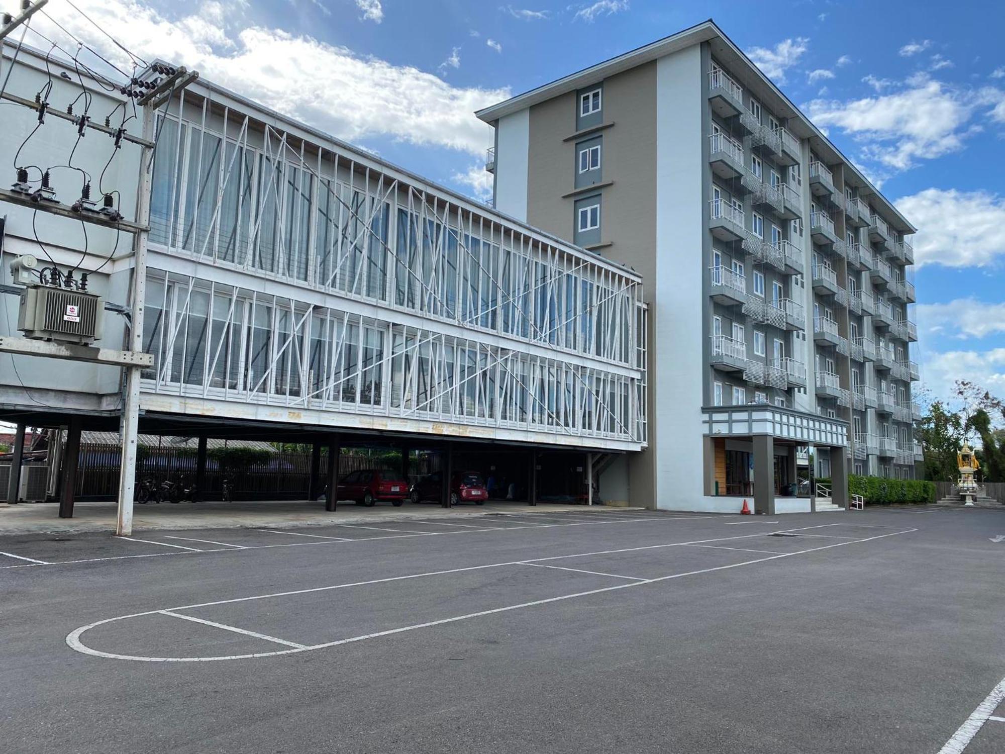 Tai-Shan Suites Ratchaburi Buitenkant foto