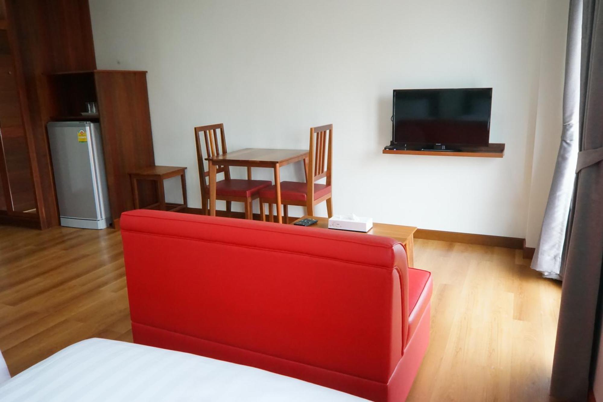Tai-Shan Suites Ratchaburi Kamer foto