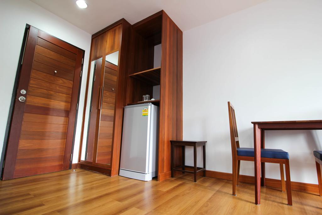 Tai-Shan Suites Ratchaburi Buitenkant foto