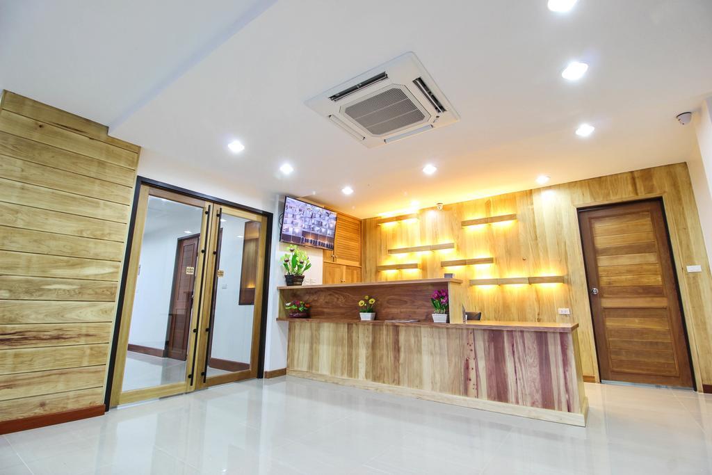 Tai-Shan Suites Ratchaburi Buitenkant foto